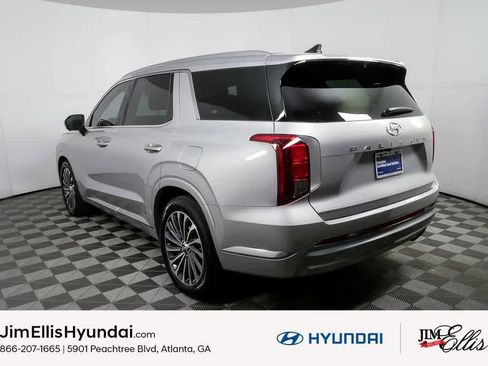 Used 2025 Hyundai Palisade Calligraphy image 8