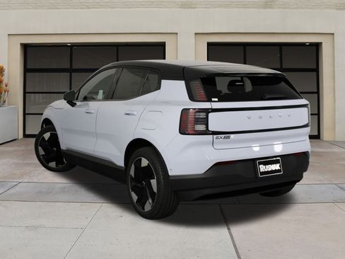 New 2026 Volvo EX30 Ultra image 3