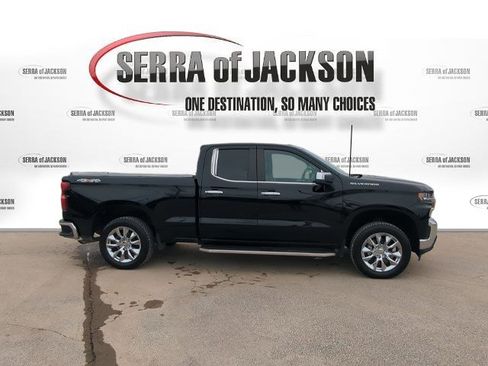 Used 2021 Chevrolet Silverado 1500 LT image 10