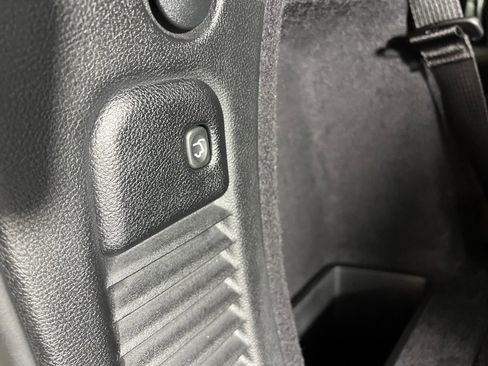 Certified 2025 Dodge Durango GT image 30