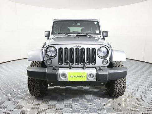 Used 2014 Jeep Wrangler Unlimited Sahara w/ Connectivity Group image 10