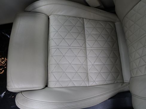 Used 2020 Nissan Maxima Platinum image 17