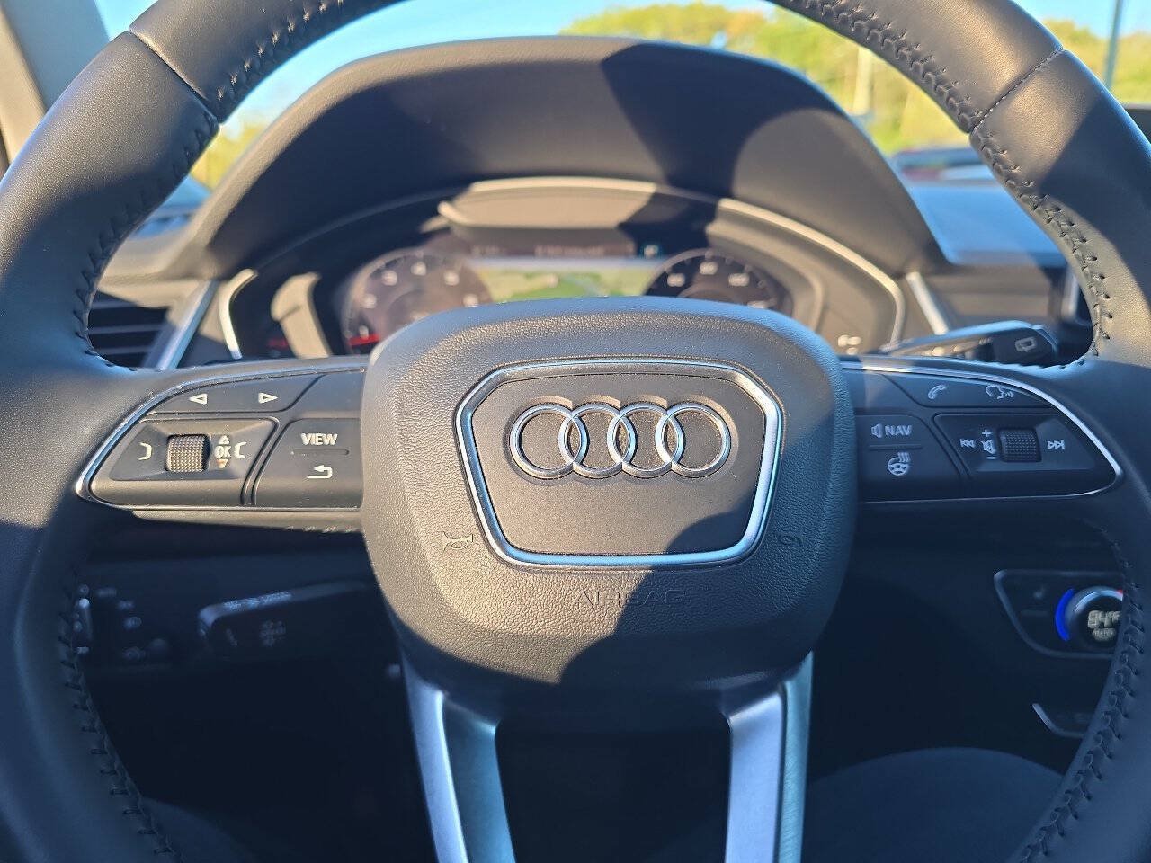 Used 2018 Audi Q5 2.0T Premium Plus w/ Premium Plus Package AWD/4WD image 37