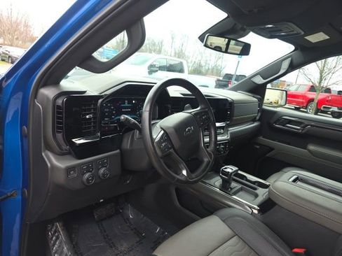 Used 2022 Chevrolet Silverado 1500 ZR2 image 23
