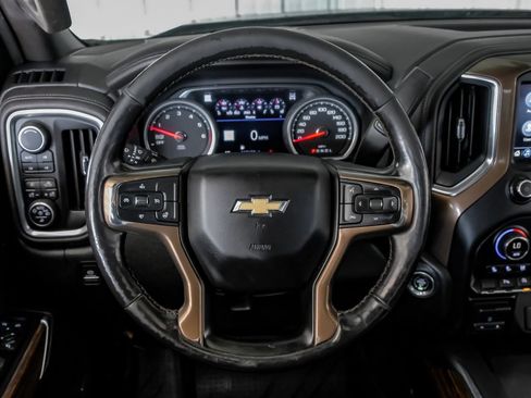 Used 2019 Chevrolet Silverado 1500 High Country w/ Z71 Off-Road Package AWD/4WD image 14