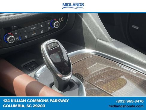 Used 2021 Buick Enclave Avenir w/ Avenir Technology Package AWD/4WD image 31