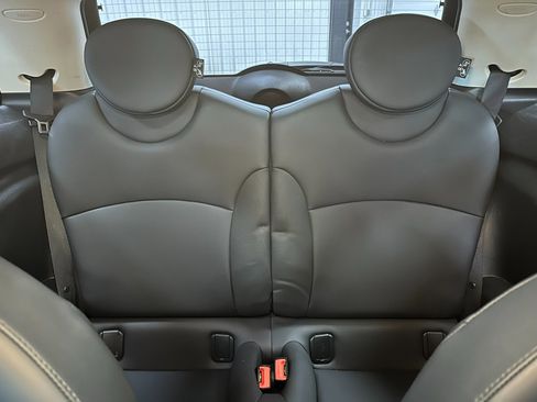 Used 2013 MINI Cooper S image 32