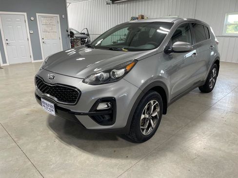 Used 2020 Kia Sportage LX AWD/4WD image 3