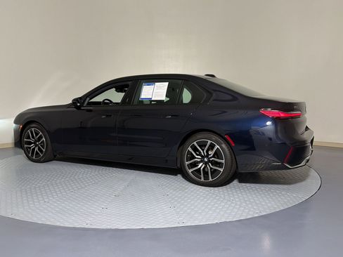 Used 2025 BMW 740i xDrive AWD/4WD image 3