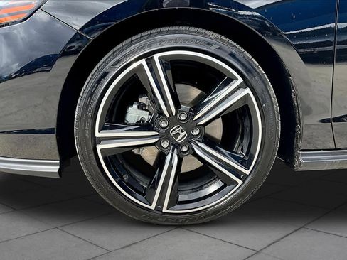Used 2025 Honda Accord Sport image 11