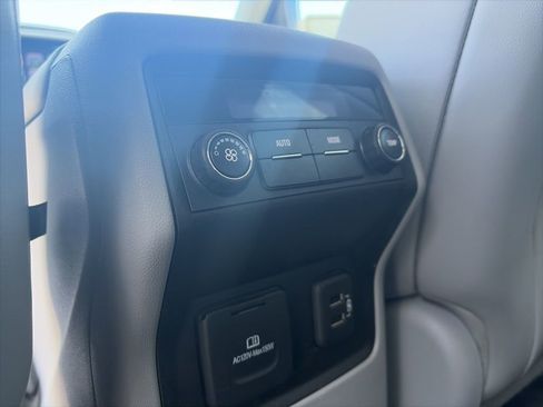 Used 2019 GMC Acadia SLT image 29