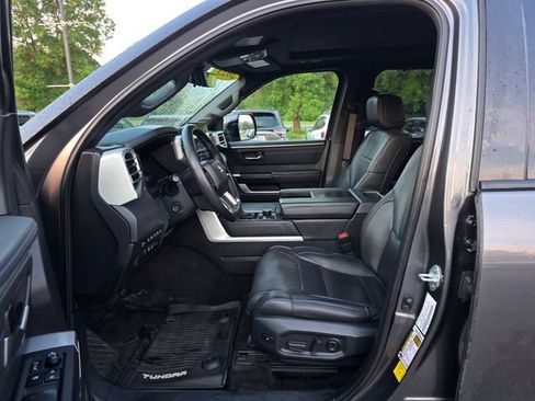 Used 2023 Toyota Tundra Platinum AWD/4WD image 17