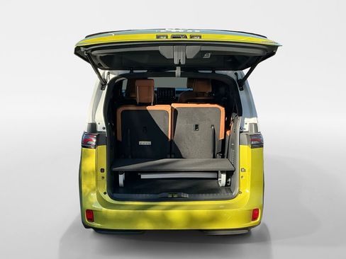 New 2025 Volkswagen ID. Buzz Pro S Plus image 23