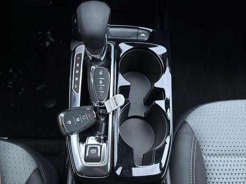 Used 2025 Chevrolet Trax LT w/ Driver Confidence Package image 15