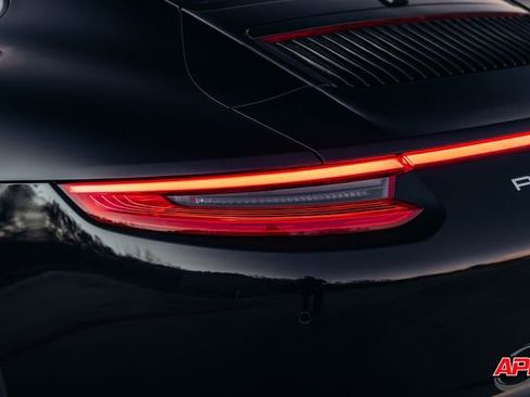 Used 2019 Porsche 911 Carrera 4S image 51