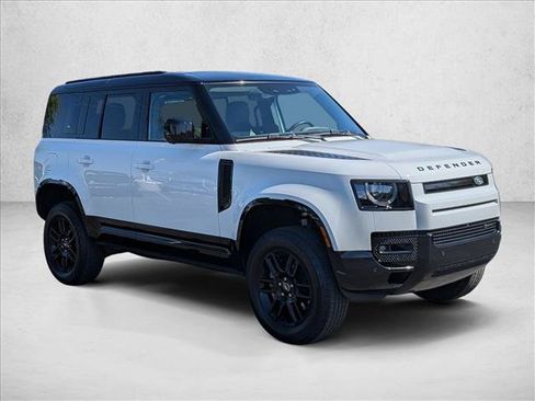 Used 2023 Land Rover Defender 110 X-Dynamic SE AWD/4WD image 3