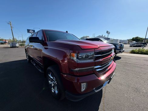 Used 2017 Chevrolet Silverado 1500 LTZ Z71 w/ LTZ Plus Package AWD/4WD image 4
