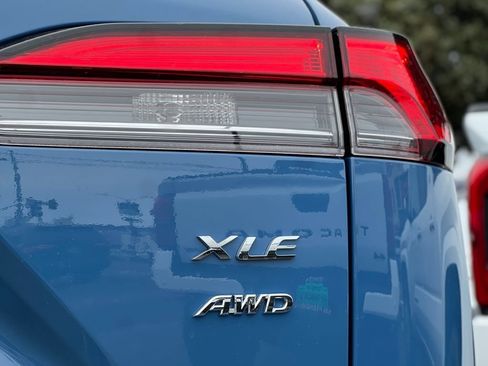 New 2026 Toyota Corolla Cross XLE image 7