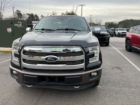 Used 2015 Ford F150 Lariat w/ Equipment Group 502A Luxury image 3