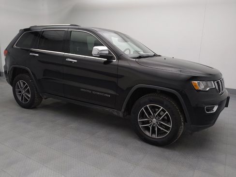 Used 2018 Jeep Grand Cherokee Limited image 11