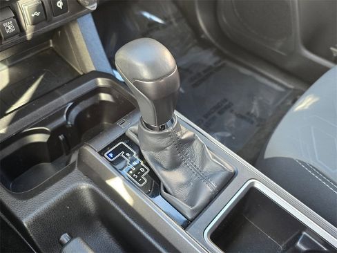 Certified 2023 Toyota Tacoma TRD Off-Road image 39