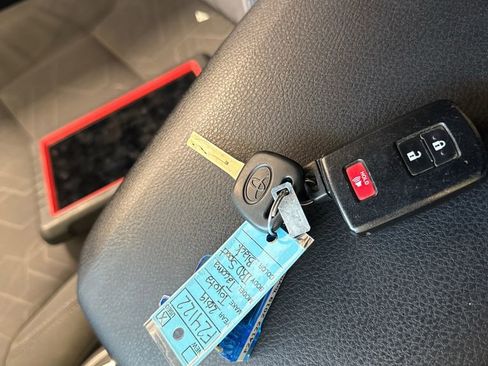 Used 2019 Toyota Tacoma TRD Sport RWD image 14