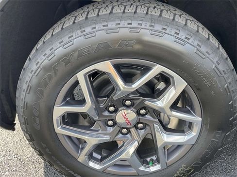 New 2026 GMC Sierra 1500 SLT w/ SLT Premium Plus Package image 6