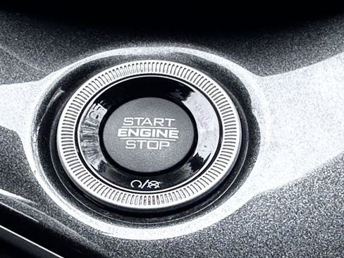 Used 2021 Jeep Grand Cherokee L Laredo image 23