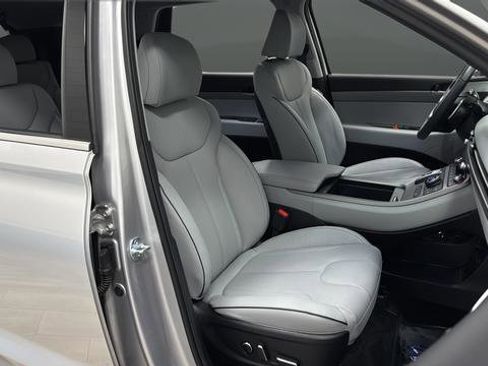 Used 2025 Hyundai Palisade SEL AWD/4WD image 23