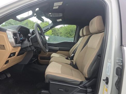 Used 2023 Ford F150 XLT AWD/4WD image 4