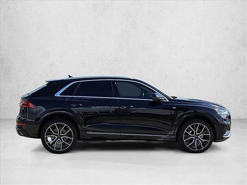 Used 2020 Audi Q8 Prestige w/ Prestige Package AWD/4WD image 4