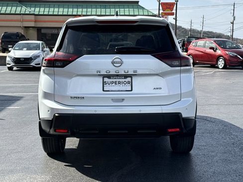 Certified 2024 Nissan Rogue S image 4