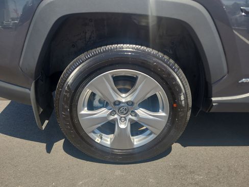 Certified 2025 Toyota RAV4 XLE AWD/4WD image 11