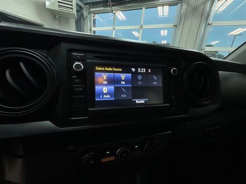 Used 2019 Toyota Tacoma SR image 16