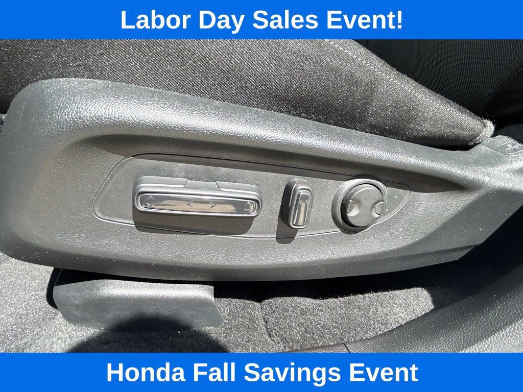 Used 2025 Honda CR-V EX image 22
