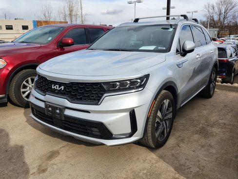 Certified 2022 Kia Sorento SX Prestige image 9