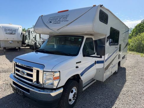 Used 2022 Ford E-350 and Econoline 350 Super Duty w/ Motorhome Prep Package RWD image 12
