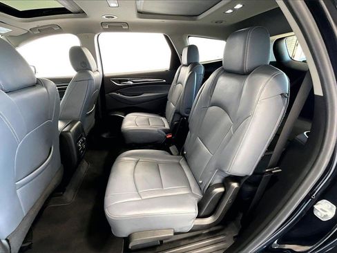 Used 2021 Buick Enclave Essence w/ Sound and Sites Package image 19