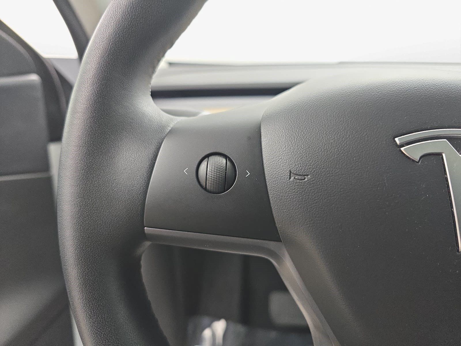 Used 2020 Tesla Model Y Long Range AWD/4WD image 14