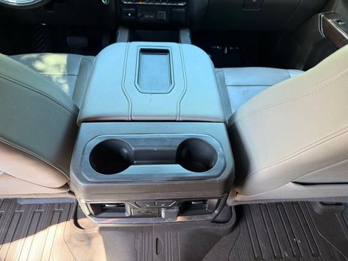 Used 2019 GMC Sierra 1500 SLT AWD/4WD image 28
