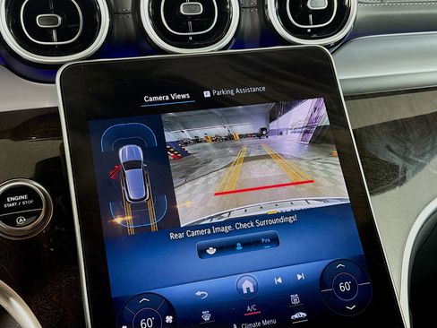 Used 2024 Mercedes-Benz GLC 300 GLC 300 image 19