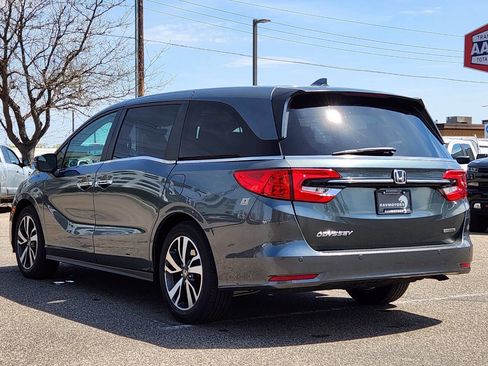 Used 2021 Honda Odyssey Touring image 7