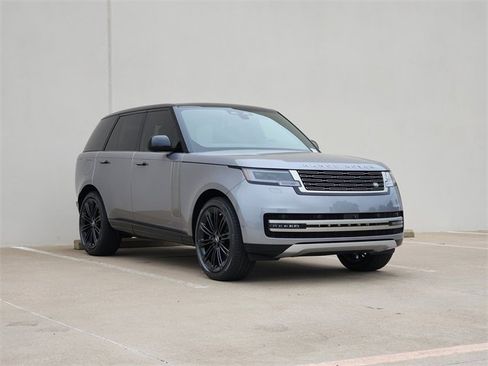 New 2025 Land Rover Range Rover SE image 2