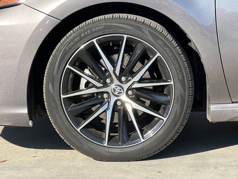 Used 2023 Toyota Camry SE image 33
