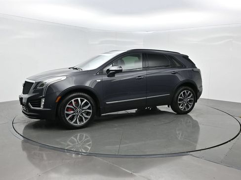 Used 2023 Cadillac XT5 Sportv w/ Technology Package AWD/4WD image 2