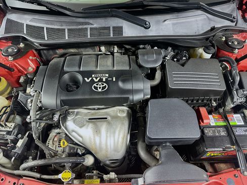 Used 2010 Toyota Camry LE FWD image 29