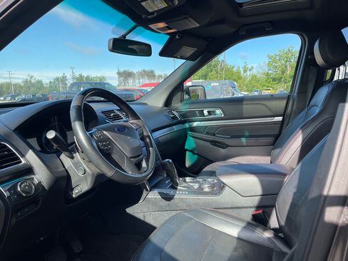 Used 2016 Ford Explorer Sport w/ Equipment Group 401A AWD/4WD image 10