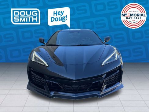 Used 2025 Chevrolet Corvette Z06 w/ Stealth Interior Trim Package RWD image 8
