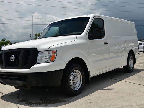 Used 2018 Nissan NV 2500 S RWD image 3