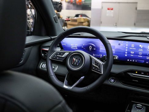 Used 2025 Buick Enclave Sport Touring w/ Power Package image 15